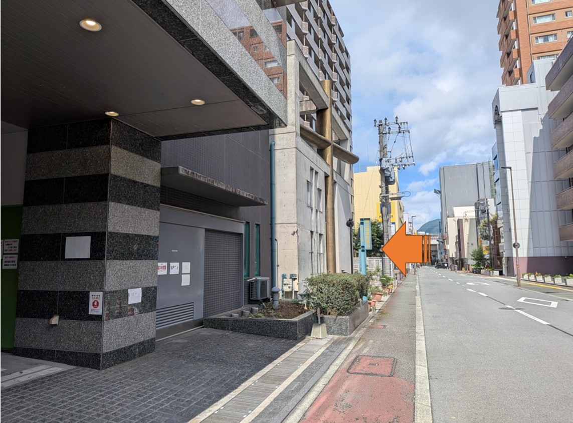 教会の外観・入口