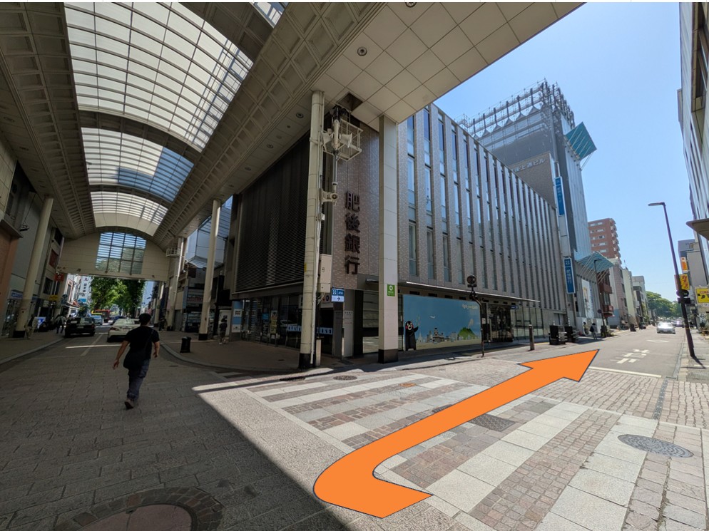 肥後銀行角の交差点