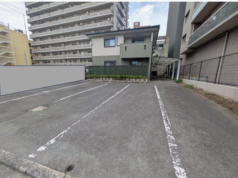 教会の駐車場